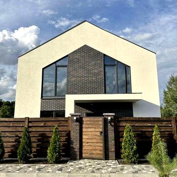 Стильний котедж на березі озера, 5 хв. від Бучанського парку