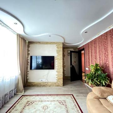 Продам квартиру з окремим взодом