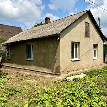 Цегляний будинок в центрі міста!