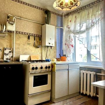 2-х Колачевського, 112, цегл будинок, тепла
