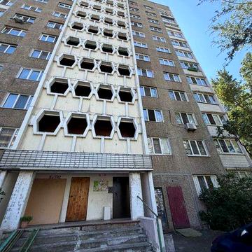 Продаж 2-кім. квартири на вул. Йорданська (Гавро Лайоша), 2Б, під ремонт.