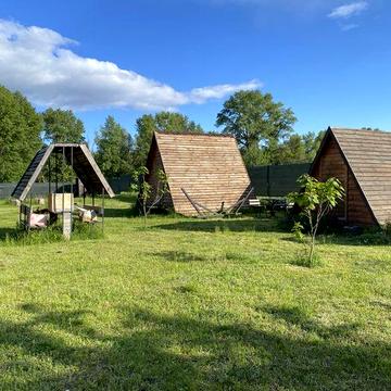 Уединённые A-frame домики на первой линии у Десны.