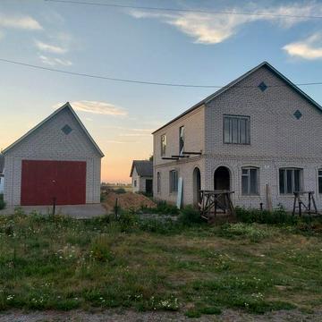 Продам двоповерховий будинок