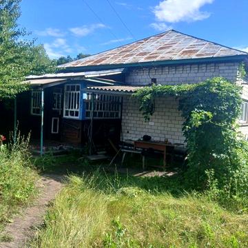 Продам будинок стан нормальний