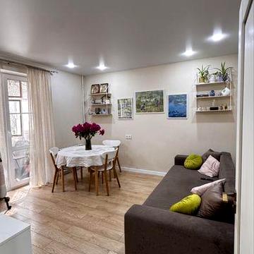 Продается 2-комнатная квартира 50 м² с ремонтом и техникой