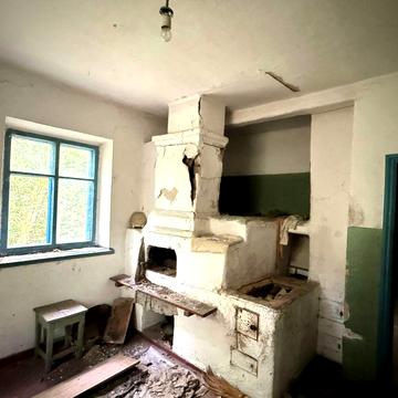 Будинок Дача Двір Цегляний будинок Піч Груба земля приватизована