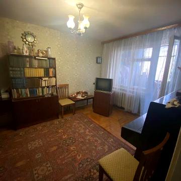 Продаю двухкомнатную квартиру на ост.Мусоргского!