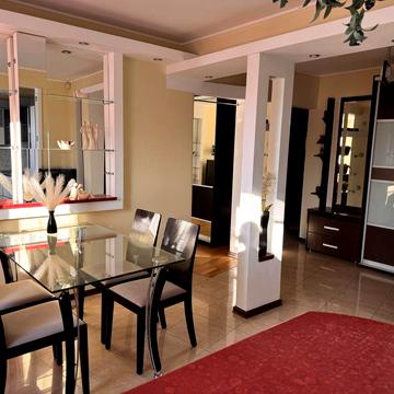 БЕЗ ПОСЕРЕДНИКІВ продам квартиру в районі Медичного університету