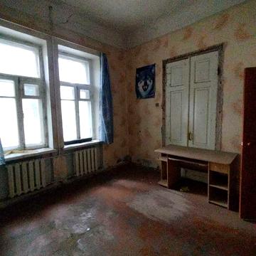 Продам. 2-к.кв., 2/2, Нагорка, вул. Олеся Гончара, 19