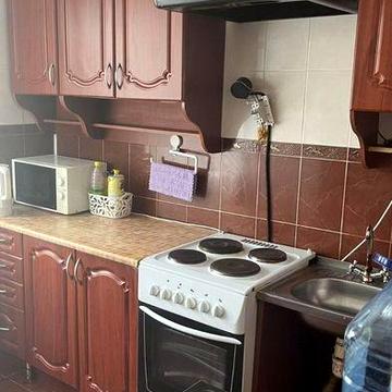 Здам в оренду  1 кімнатну квартиру.  Рн.ринку Урожай.