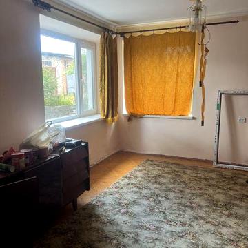Продам 1 кімнатну квартиру на 1 поверсі у м. Сокаль