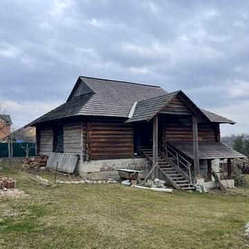 Продається будинок з дикого зрубу під розбір