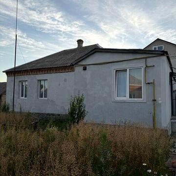 Продаж 4к Дім Лазенка Сергія вулиця