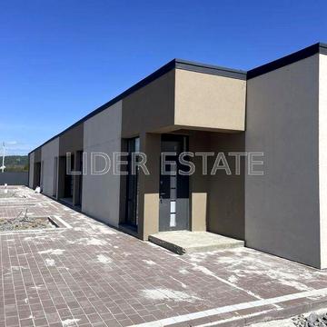 Продаж таунхауса 2 кімн., 70 м², 2 сотки, Невицьке – комфорт та простір для вашої родини!
