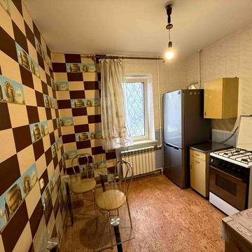 Продажа 1 кв, на 11 Продольной.