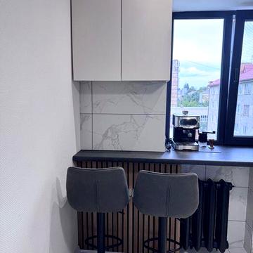 Обміняю квартиру в центрі міста  на будинок