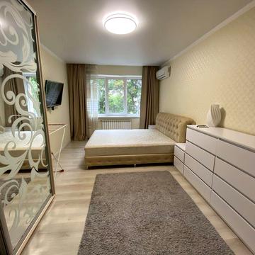 Оренда 2к квартири з євроремонтом на Спаській/ Ювілейний