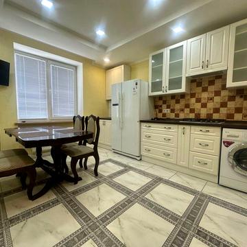 Здається простора 2-кімнатна квартира Нова будова-1
