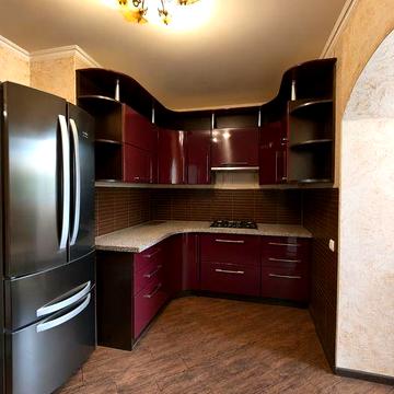 Продаж 2- кімнатної квартири  Новогуйвенськ