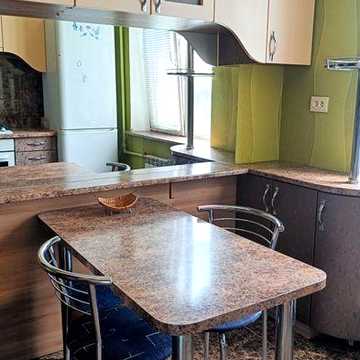 Продаж 2-кімнатної квартири по просп. Михайла Лушпи