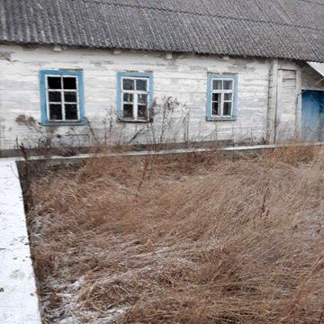 Продам будинок та земельну ділянку під будівництво смт Лугини