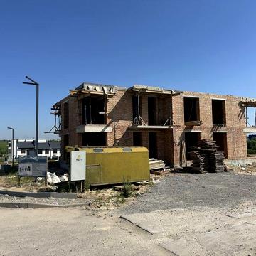 Квартира в новобудові. Будинок на 8 квартири