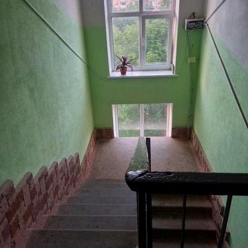 КРЭС продается 3 квартира.