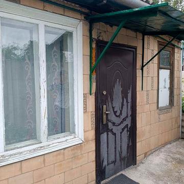 Сдається в оренду однокімнатна квартира приватний сектор на Панаса Мирного.