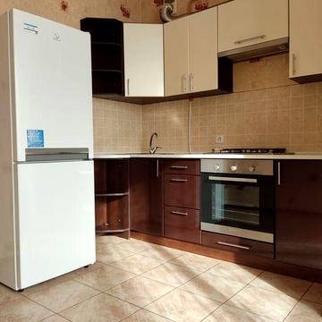 Однокімнатна в Центрі велика 48м2