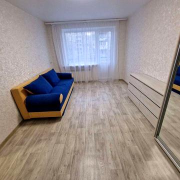 Продам квартиру 8 березня
