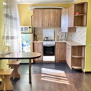 Здам 1 кімнатну квартиру у районі бізнес центру Путятинський
