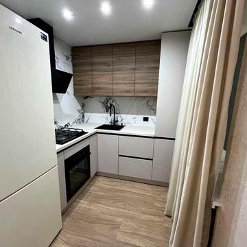 Сдаю отличную 3 комнатную квартиру район Лески