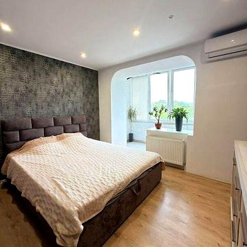 Продаж 3к Квартира Камянецька вулиця