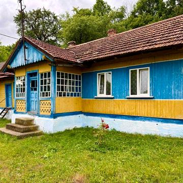Продаж житлового будинку