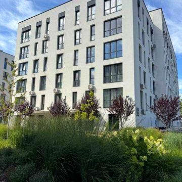 Простора 2-кімнатна квартира 99,6 м² у ЖК «Квадрат» + дизайн-проєкт ЖК Квадрат