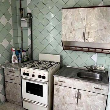 Продам 3-кімнатну квартиру на вул. Тарасівській | метро «Захисників України» ID : 88825