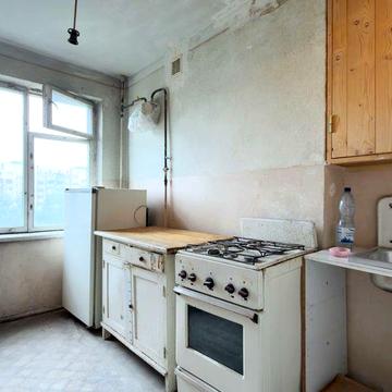 ПРОДАЖ 2 - кімнатної квартири: вул. Наукова, 62