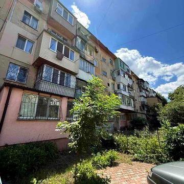 3х московка на Варненской / Терешкова, напротив парка