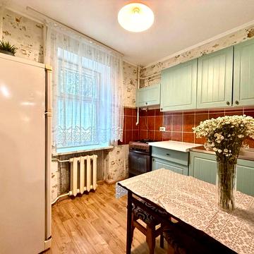 Квартира однокімнатна з меблями, технікою. Сертифікат