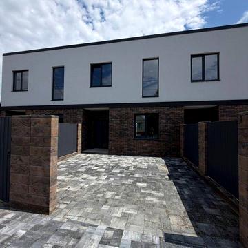 Сучасний таунхаус у Гостомелі: 140 м², газ, власний двір