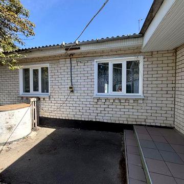 Новинка!Продаж частини будинку та 11 с землі на Крошні вул Садова