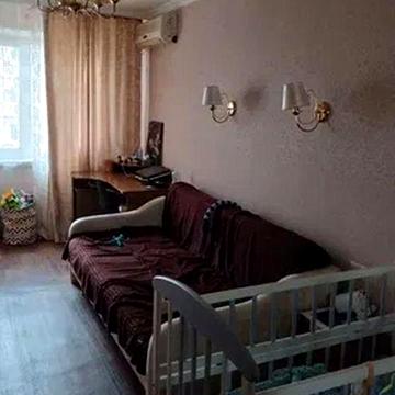Продам 3-комн квартиру в районе Гули Королевой ул.