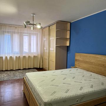 Сортувальна вул., 4