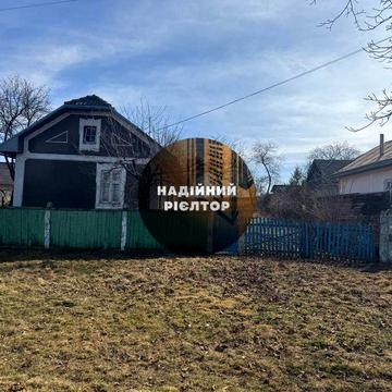 Будинок + 24сот. під забудову, спокійний куточок. с. Валява