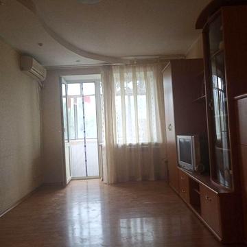 Продам 1  квартиру пр Поля