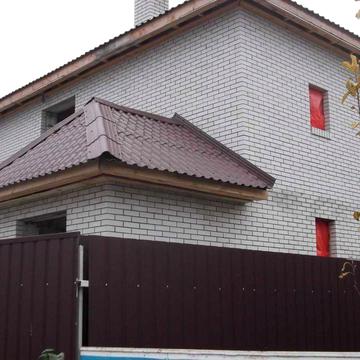Продам двоповерховий будинок у Каневі