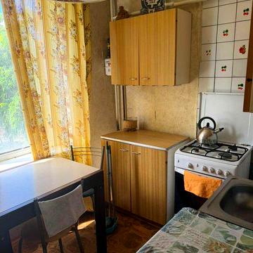 Судам квартиру на шишковке