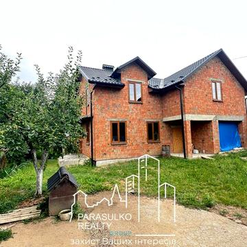 Продам новозбудований будинок в районі Смірнова