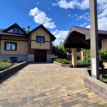 Продаж будинку 220 м2 в Михайлівці-Рубежівці, 17 соток, підвал