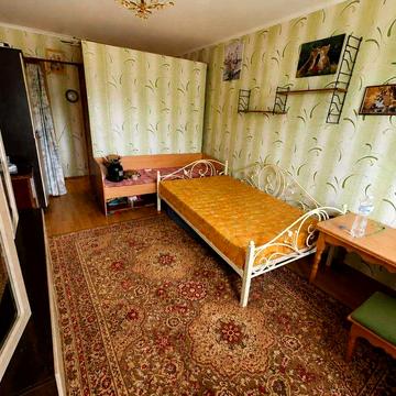 Продаж 2 к квартири поруч з парком Олександрія!